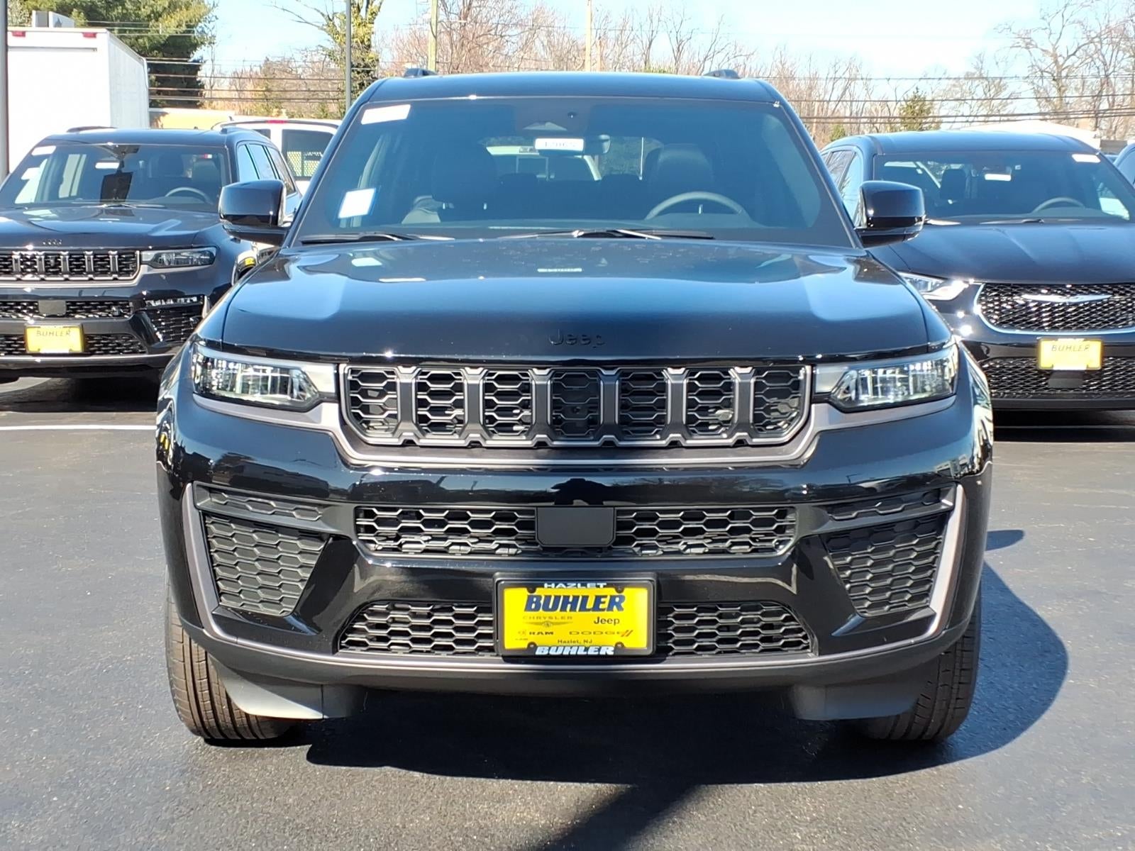 2026 Jeep Grand Cherokee — side profile view