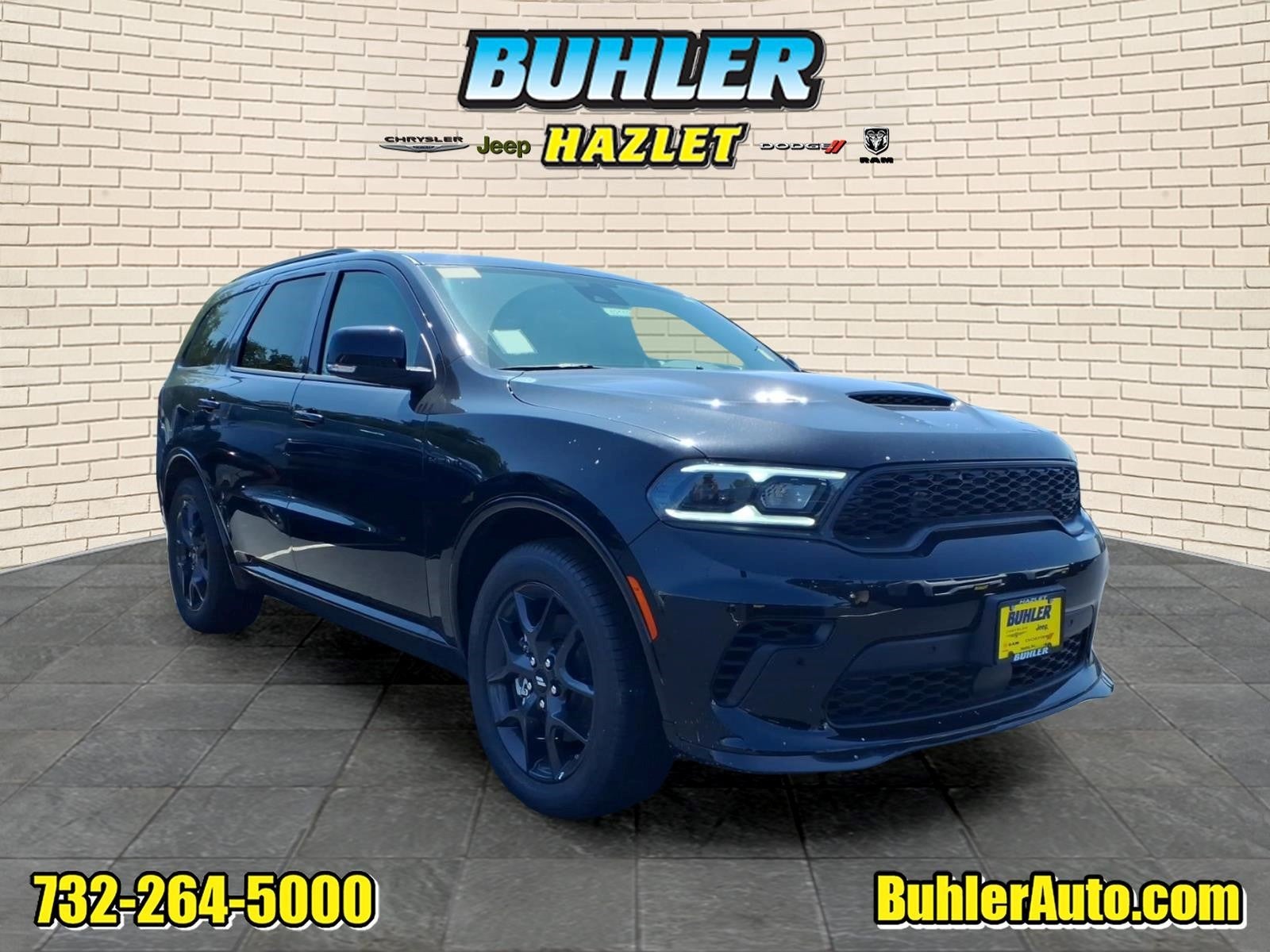 2026 Dodge Durango DURANGO GT PLUS AWD HEMI V8 in Diamond Black Clear-Coat Exterior Paint — front three-quarter view