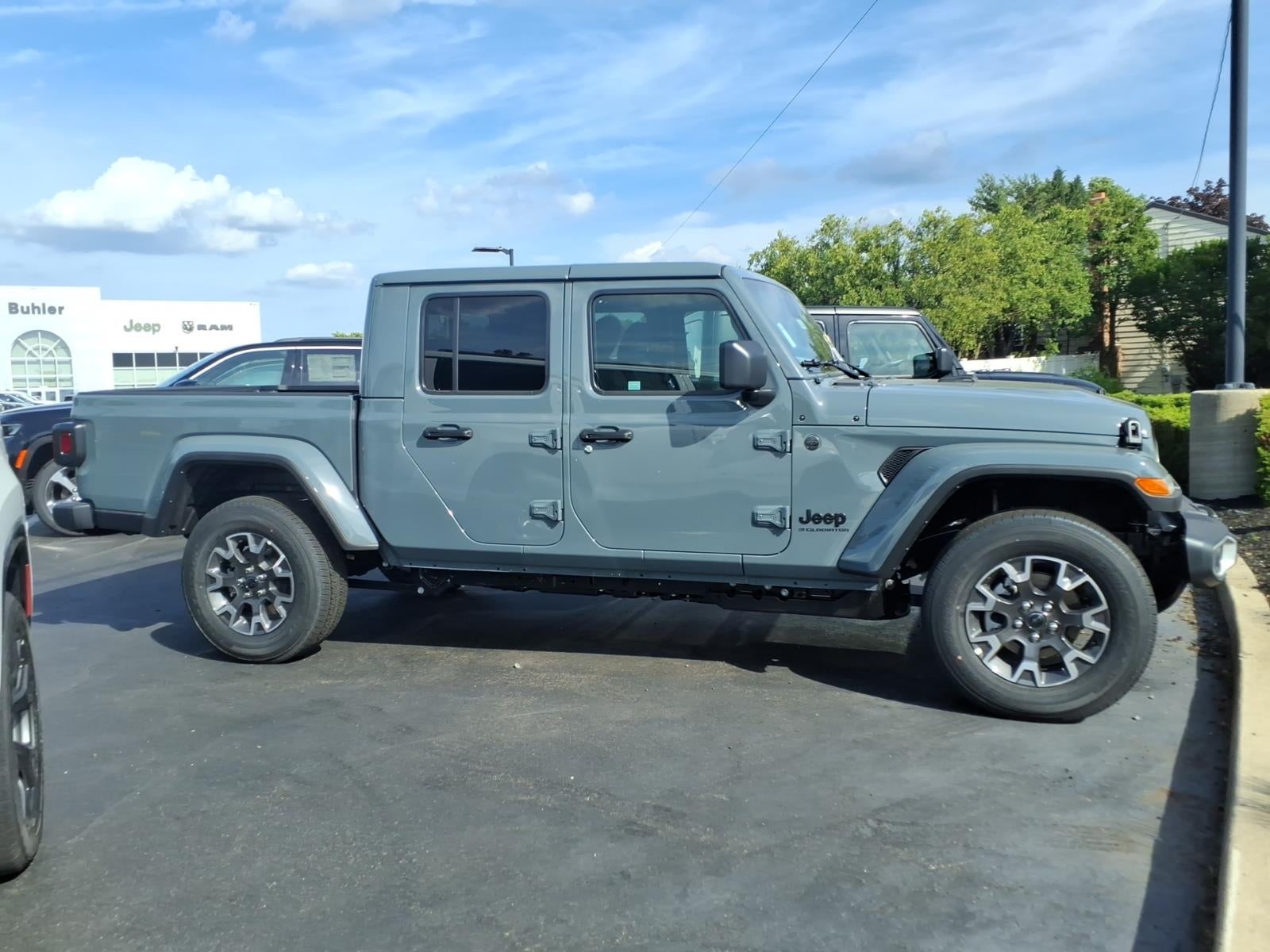 2026 Jeep Gladiator — detail view