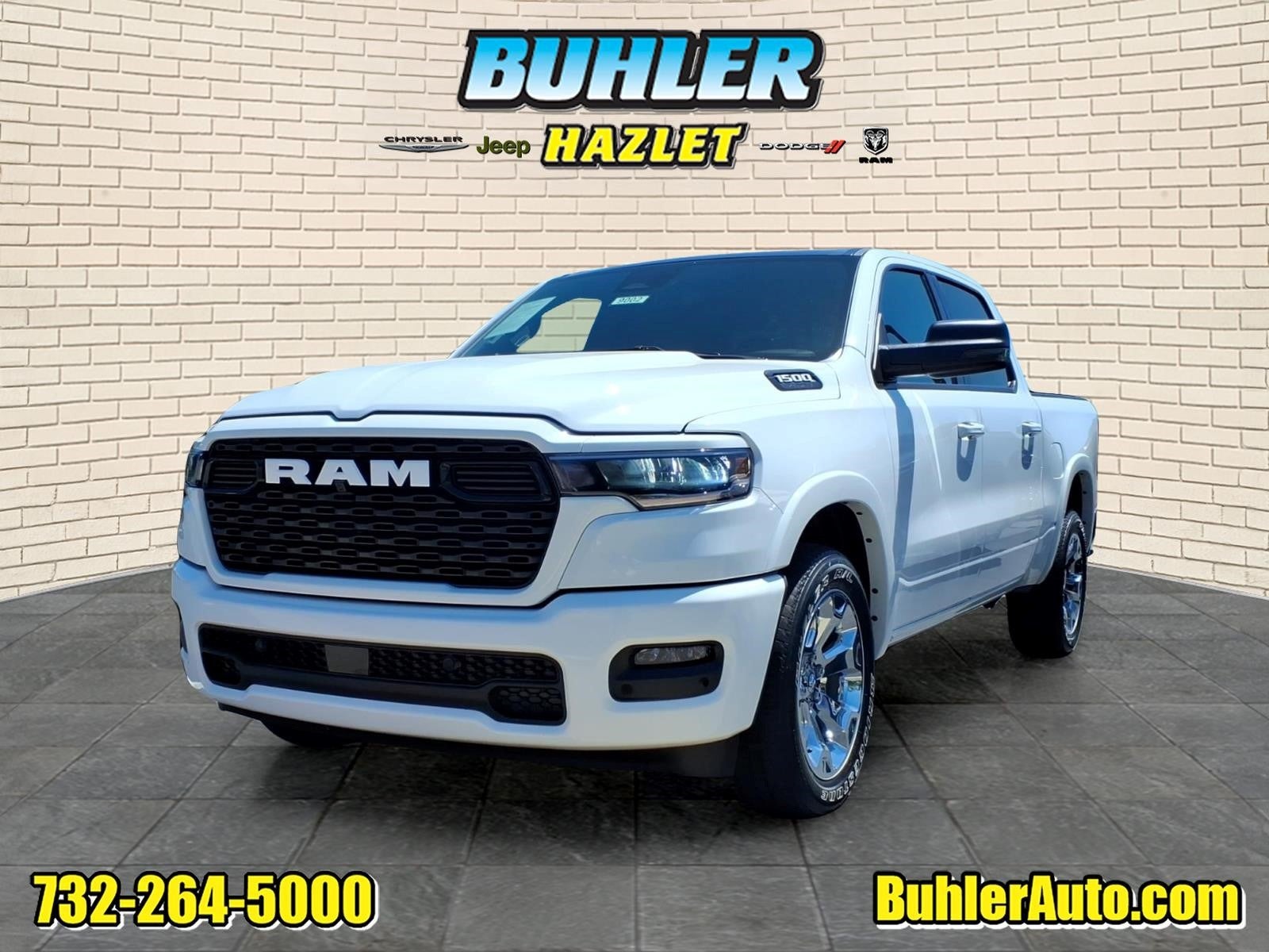 2025 RAM 1500 Big Horn Crew Cab 4x4 5'7' Box in Bright White Clearcoat — front three-quarter view